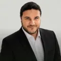 Porträt von Dr. med. dent. Kıvanç Tunca